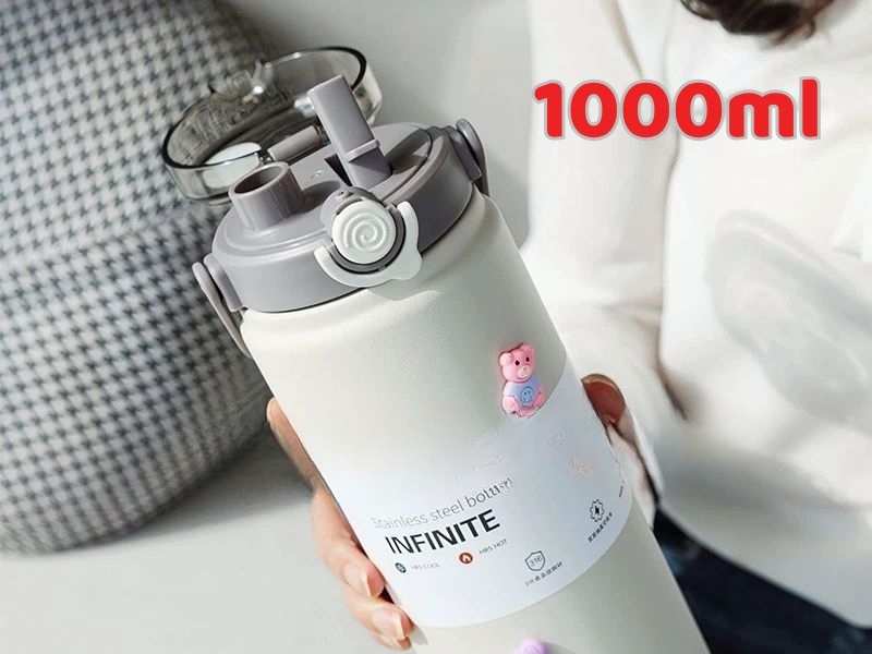 Bình nước giữ nhiệt tiện lợi, an toàn cho sức khỏe, giúp bạn luôn có nước nóng hoặc lạnh mọi lúc mọi nơi.
