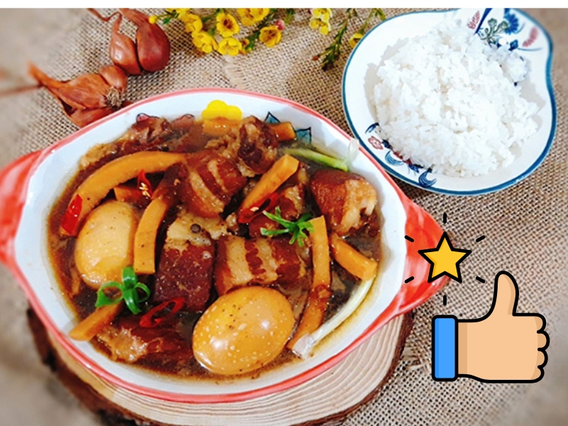 Cơm thịt kho trứng