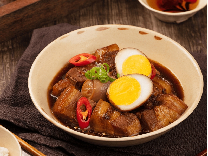 Tổng hợp mẹo nấu cơm hộp mang đi làm giúp món ăn luôn thơm ngon, dễ bảo quản và tiết kiệm chi phí ăn uống.