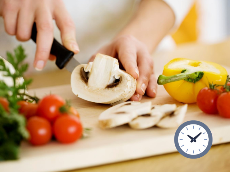 Tìm hiểu cách chuẩn bị hộp cơm mang đi làm khoa học để giữ trọn hương vị món ăn và tiết kiệm thời gian nấu nướng.