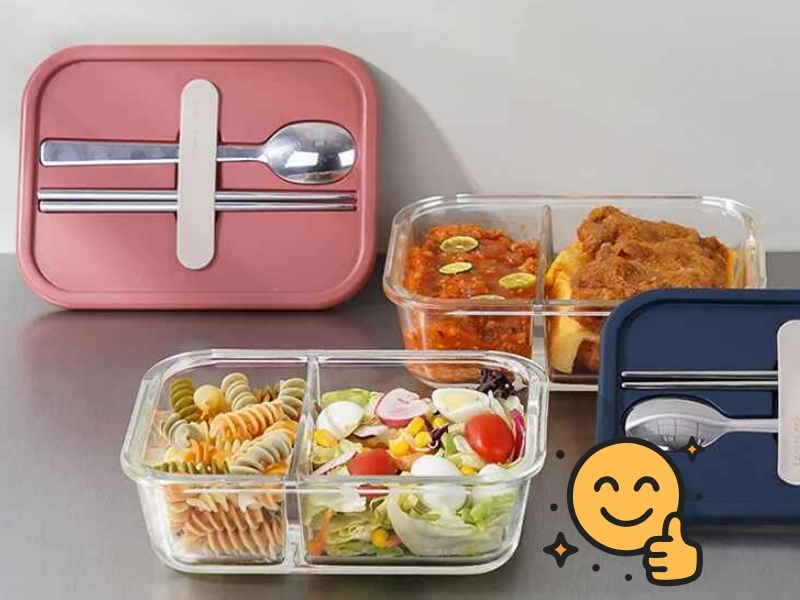 Nấu cơm hộp mang đi làm là giải pháp giúp tiết kiệm chi phí, chủ động thực đơn và đảm bảo vệ sinh an toàn thực phẩm.