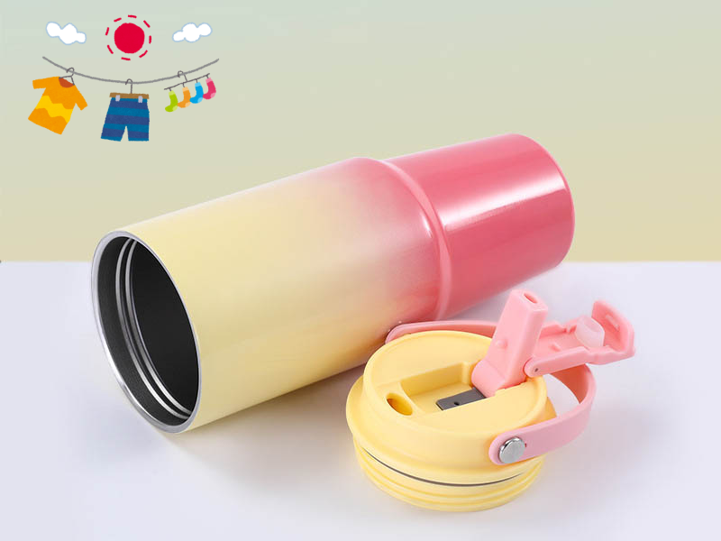 Ly giữ nhiệt có bỏ tủ lạnh được không? Một số trường hợp vẫn có thể thực hiện, nhưng cần lưu ý để tránh làm giảm hiệu suất sản phẩm.