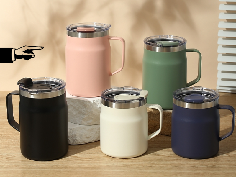 Ly giữ nhiệt có tay cầm mang đến trải nghiệm sử dụng tiện lợi với thiết kế hiện đại, phù hợp cho đi học, đi làm và du lịch.