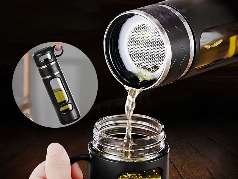 Bình giữ nhiệt mang đi cắm trại giúp giữ nóng, giữ lạnh hiệu quả và thuận tiện khi sử dụng ngoài trời.