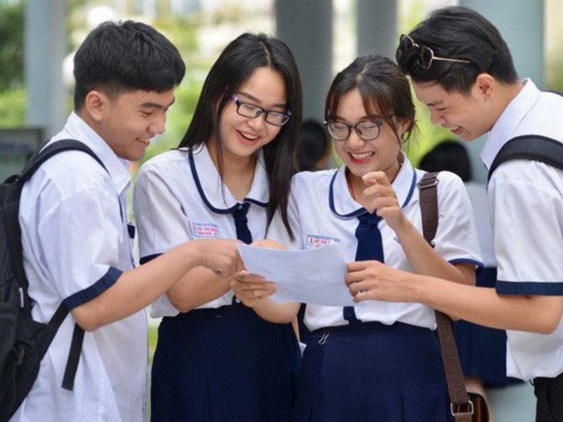 Hướng dẫn lựa chọn các loại hộp cơm giữ nhiệt tốt theo dung tích, chất liệu và nhu cầu sử dụng hằng ngày.