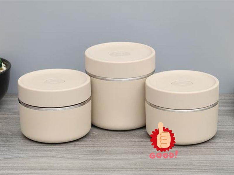 Công dụng của hộp cơm giữ nhiệt giúp giữ trọn hương vị món ăn, hạn chế ảnh hưởng từ môi trường bên ngoài.