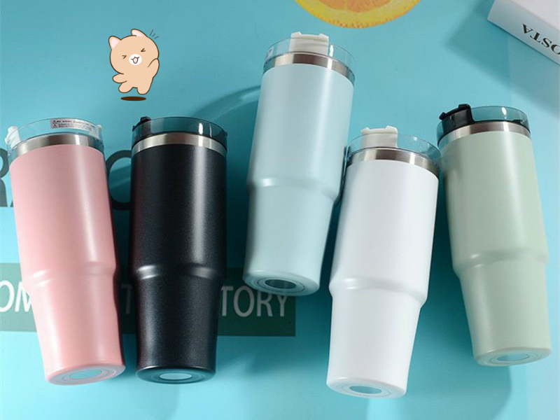 Ly giữ nhiệt 500ml giúp giữ trọn hương vị cà phê, trà và các loại đồ uống yêu thích với khả năng giữ nhiệt ổn định.