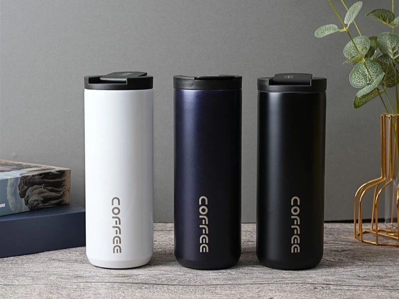 Ly giữ nhiệt cao cấp là người bạn đồng hành hoàn hảo khi đi học, đi làm, tập luyện hoặc du lịch nhờ thiết kế tiện lợi.