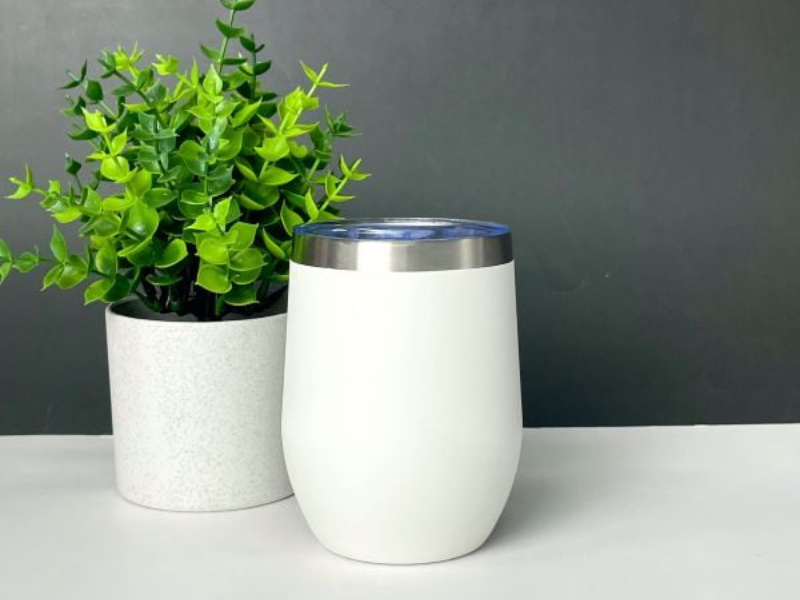 Ly giữ nhiệt đựng cà phê được không? Bài viết sẽ giúp bạn hiểu rõ cách sử dụng để giữ hương vị và chất lượng cà phê tốt nhất.