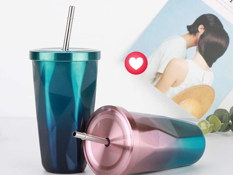 Ly giữ nhiệt xịn được nhiều người yêu thích nhờ chất liệu inox an toàn, độ bền cao và khả năng giữ nhiệt ổn định.