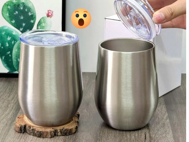 Ly uống nước giữ nhiệt được làm từ inox chất lượng, giúp giữ trọn hương vị đồ uống và hạn chế thất thoát nhiệt hiệu quả.