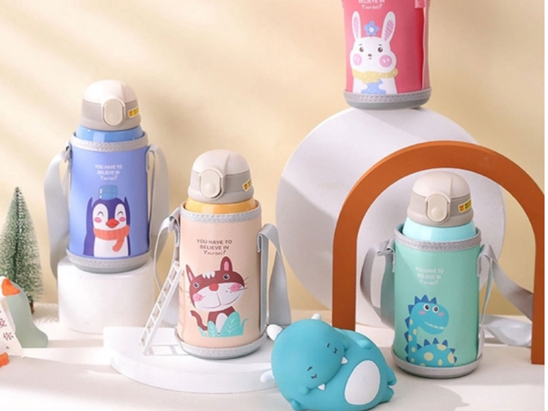 Có nên tráng nước nóng trước khi dùng ly giữ nhiệt? Bài viết giúp bạn hiểu rõ khi nào nên thực hiện và những lưu ý quan trọng.