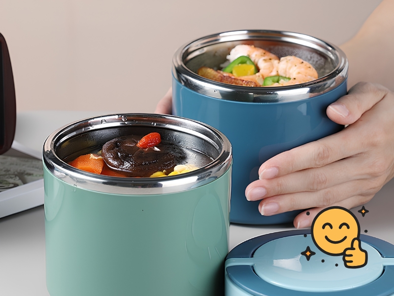 Khám phá cách đựng canh trong hộp cơm giữ nhiệt để hạn chế đổ tràn và duy trì nhiệt độ món ăn.
