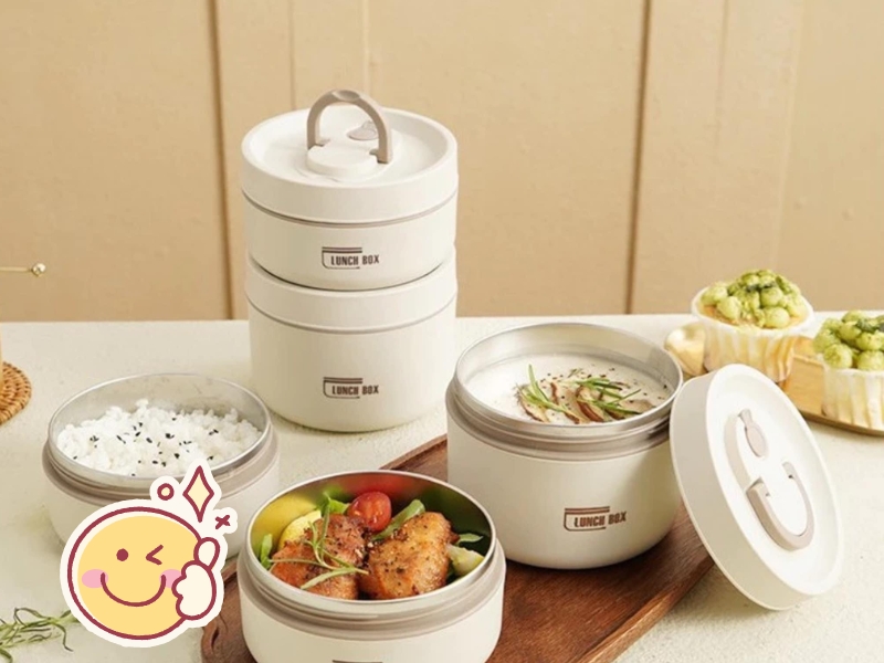 Hộp cơm giữ nhiệt mới mua cần làm gì? Tham khảo mẹo vệ sinh đơn giản giúp đảm bảo an toàn khi đựng thức ăn.
