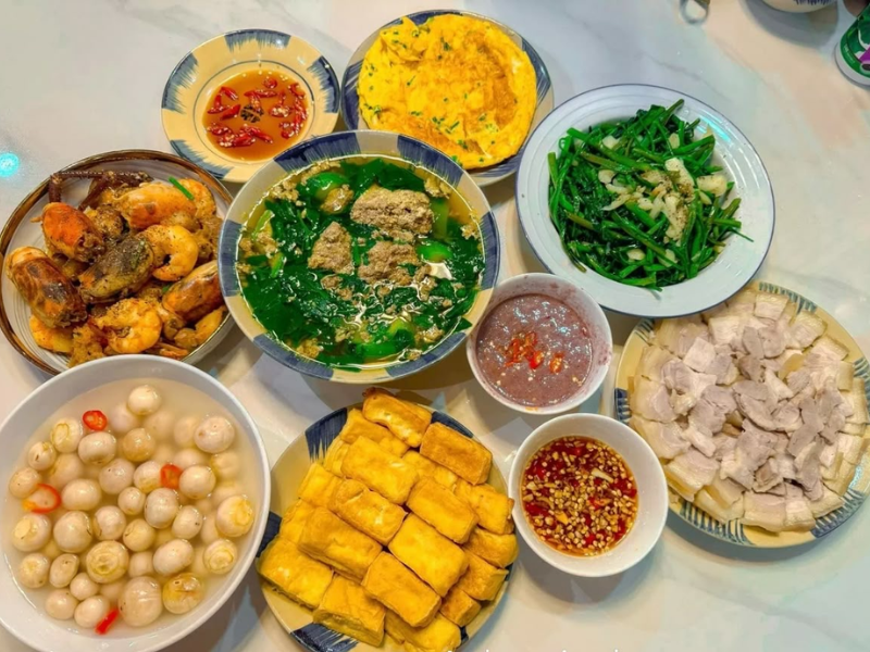 thuc-don-com-hop-5-ngay